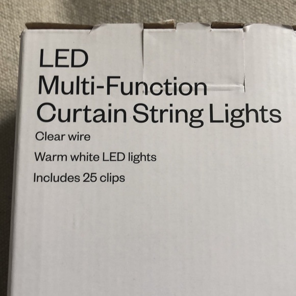 LED Multi-Function Curtain String Lights (Fairy Lights) with 25 clips - Picture 2 of 3